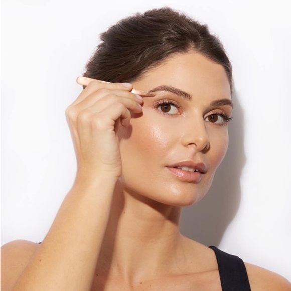 Tweezerman Rose Gold Slanted Tweezers - Picture 3 of 4